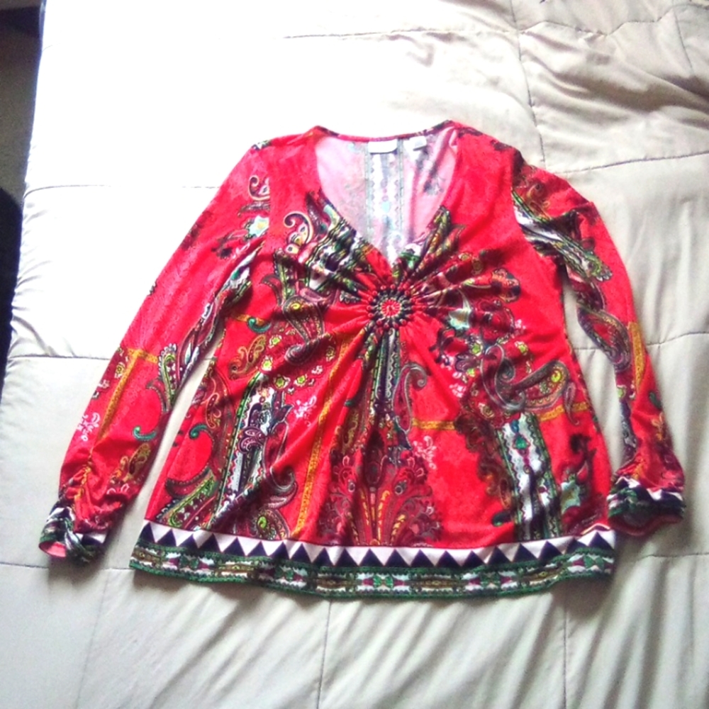 ECI new York ladies extra large patterned neck shirt